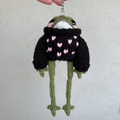 Żabubu w czarnym swetrze