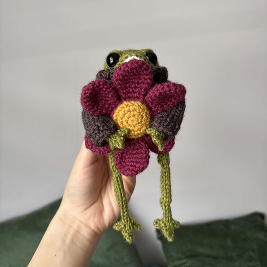 Maskotka Żabka z kwiatkiem