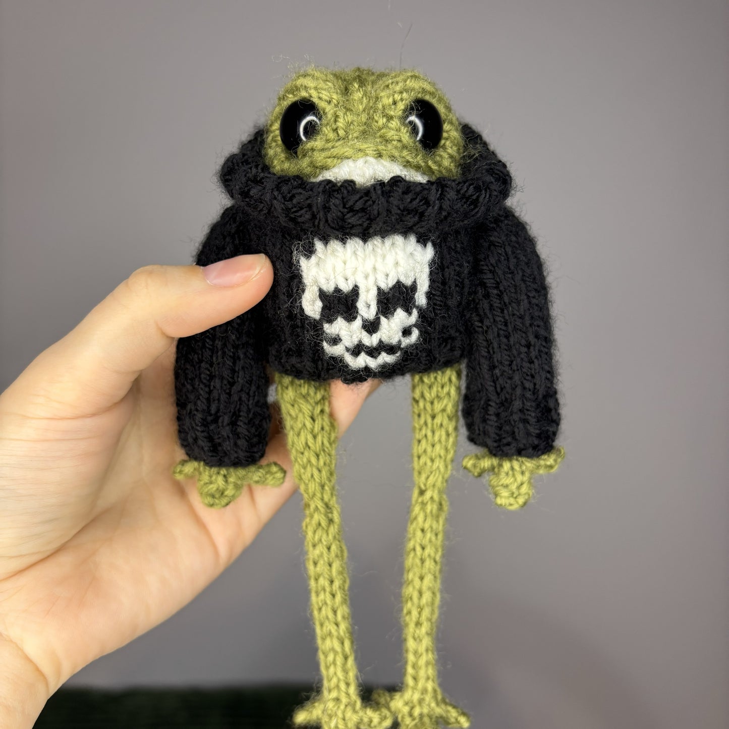 Żabka z czaszką (bez breloczka)