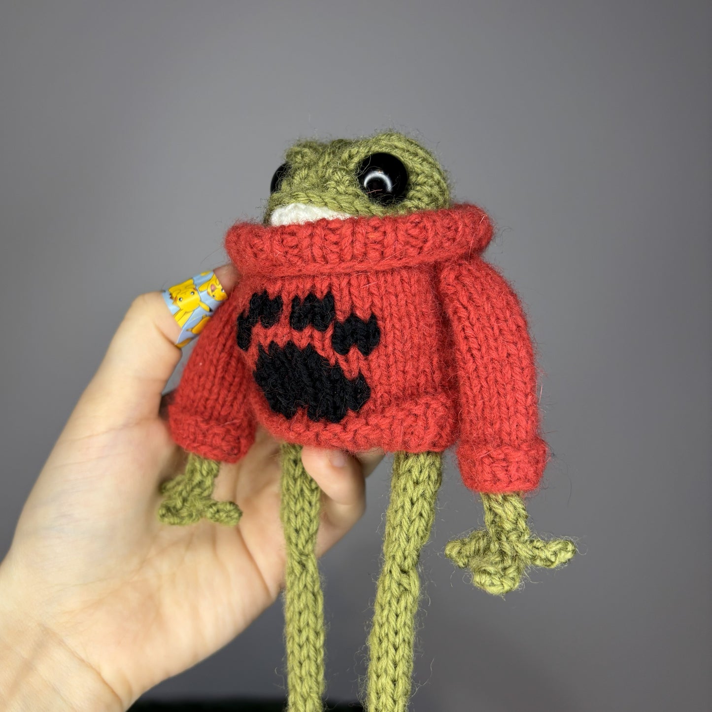 Żabka z łapą (bez breloczka)