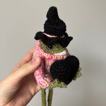 Żabka z czarnym sercem (bez breloczka)