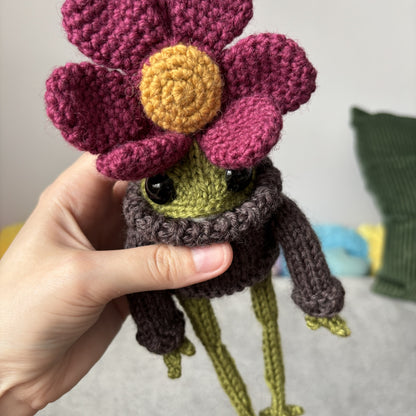 Breloczek Żabka z kwiatkiem