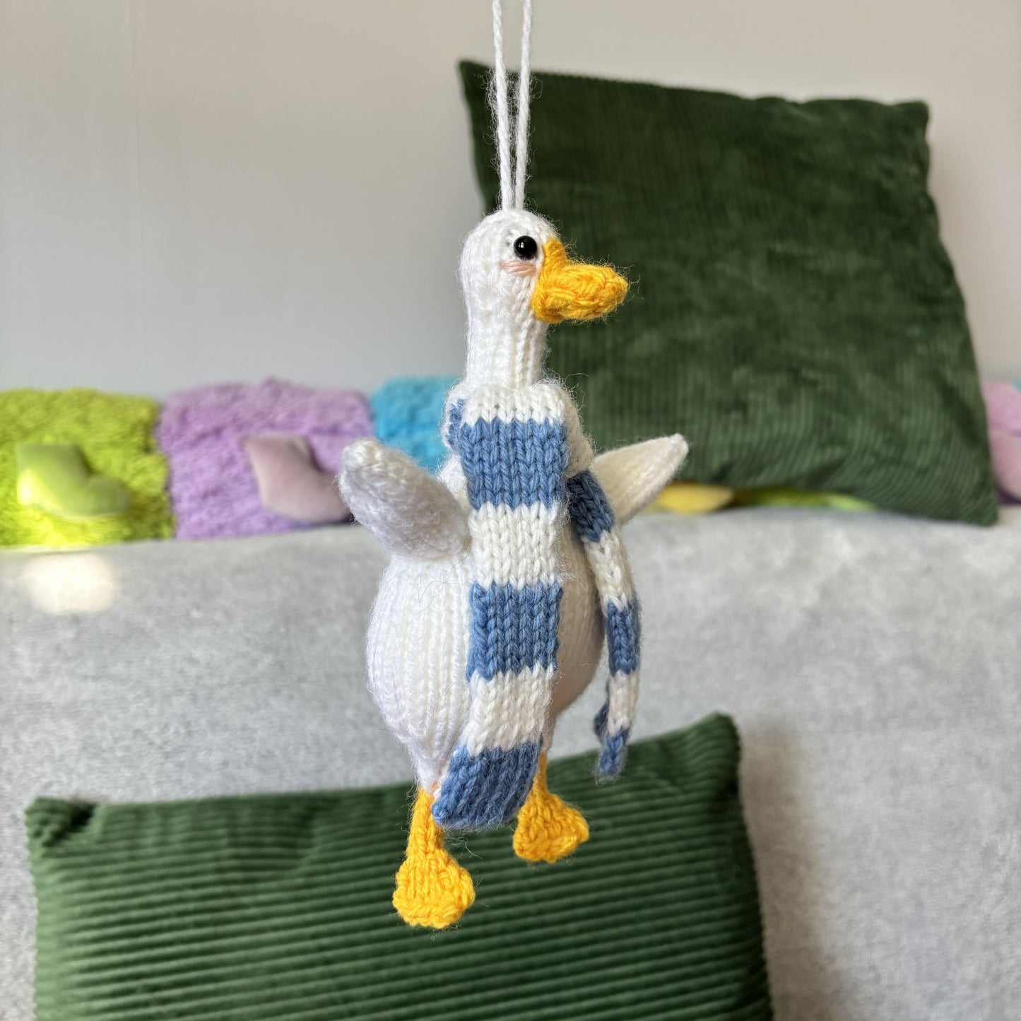 Breloczek Kaczka w szaliku