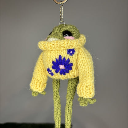 Żabka w sweterku z kwiatami (z breloczkiem)